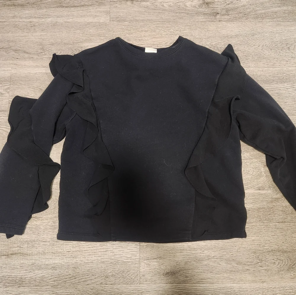 🔥Black ruffle top - Picture 1 of 3